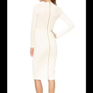 Sleek Long sleeve white dress